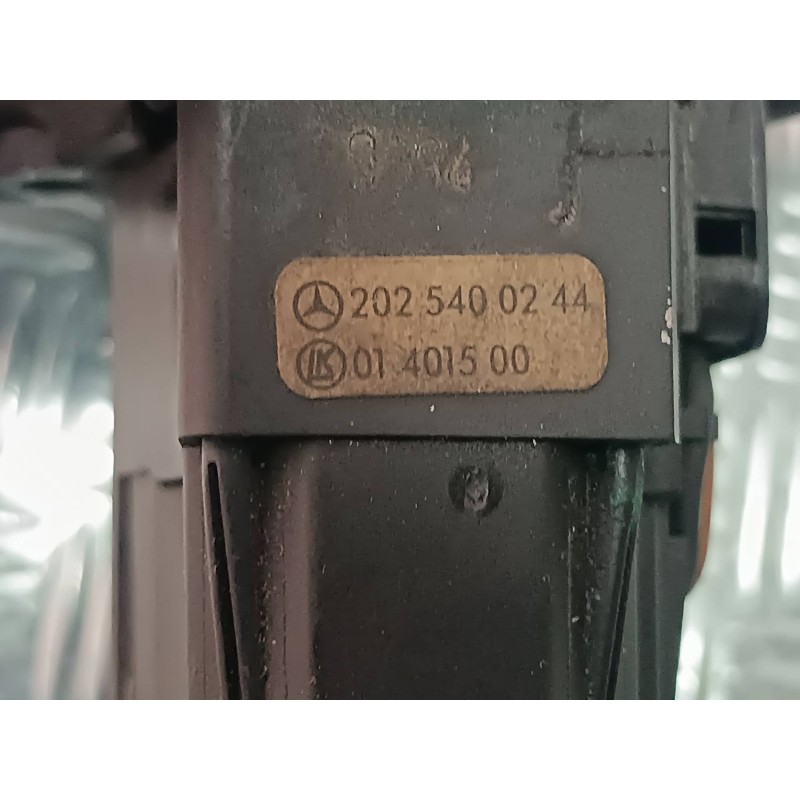 Recambio de mando limpia para mercedes-benz clase c (w202) berlina 220 (202.022) referencia OEM IAM 2025400244 01401500 
