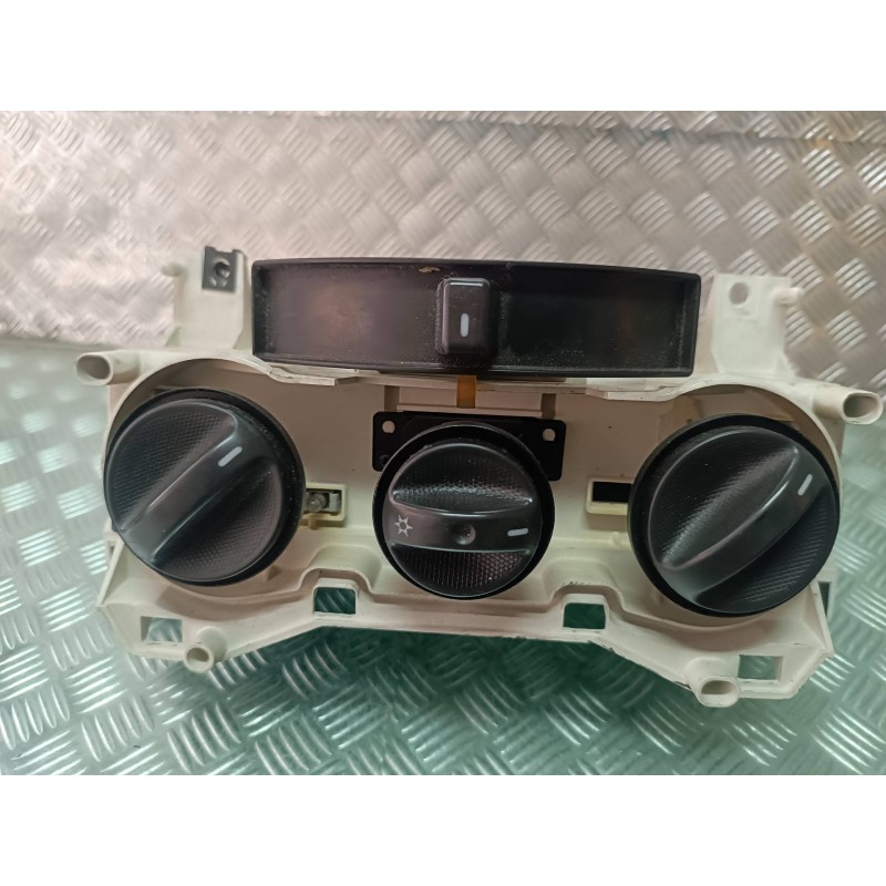 Recambio de mando calefaccion / aire acondicionado para fiat punto berlina (188) 1.2 8v referencia OEM IAM 141740100 B837 