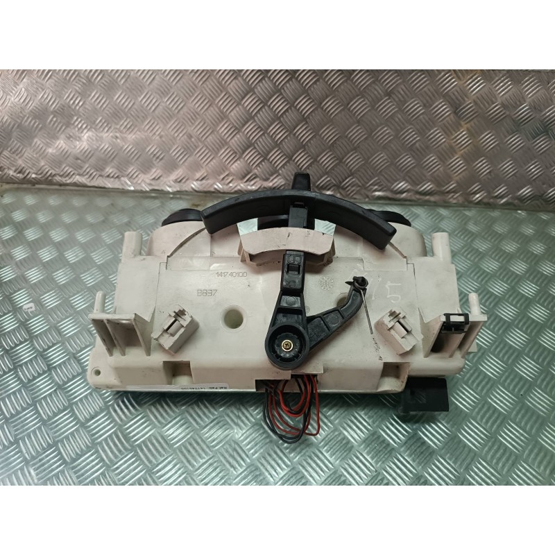 Recambio de mando calefaccion / aire acondicionado para fiat punto berlina (188) 1.2 8v referencia OEM IAM 141740100 B837 