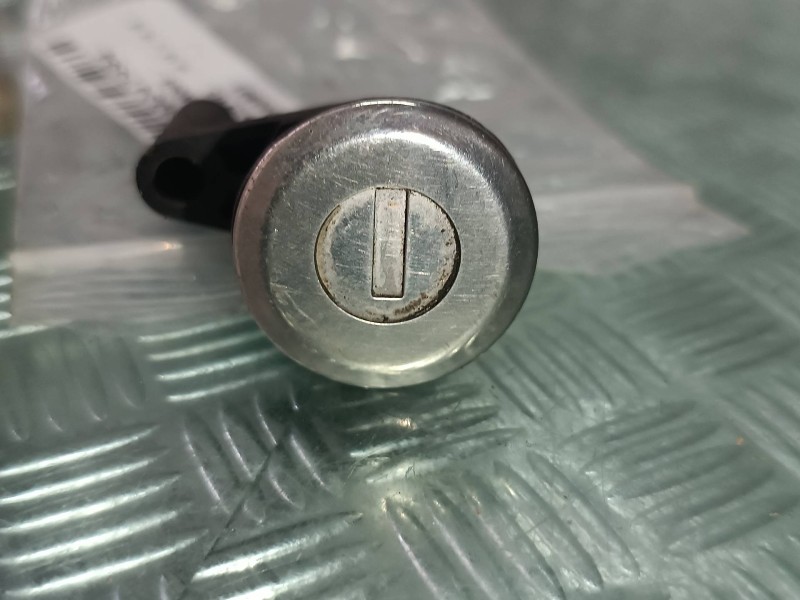 Recambio de conmutador de arranque para dacia duster ambiance 4x2 referencia OEM IAM N0502060B01 G7687C478 VISTEON