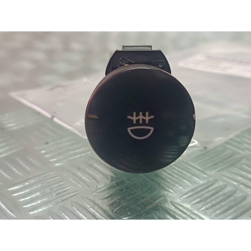 Recambio de interruptor para chevrolet kalos 1.4 se referencia OEM IAM 864W0140 CONECTOR 4 PINES ANTINIEBLAS