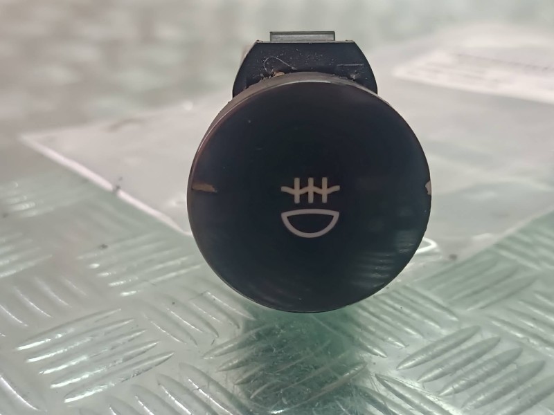 Recambio de interruptor para chevrolet kalos 1.4 se referencia OEM IAM 864W0140 CONECTOR 4 PINES ANTINIEBLAS