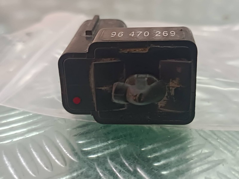 Recambio de sensor para chevrolet kalos 1.4 se referencia OEM IAM 96470269  CONECTOR 6 PINES