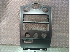 Recambio de embellecedor para renault megane ii classic berlina confort authentique referencia OEM IAM   FRONTAL RADIO