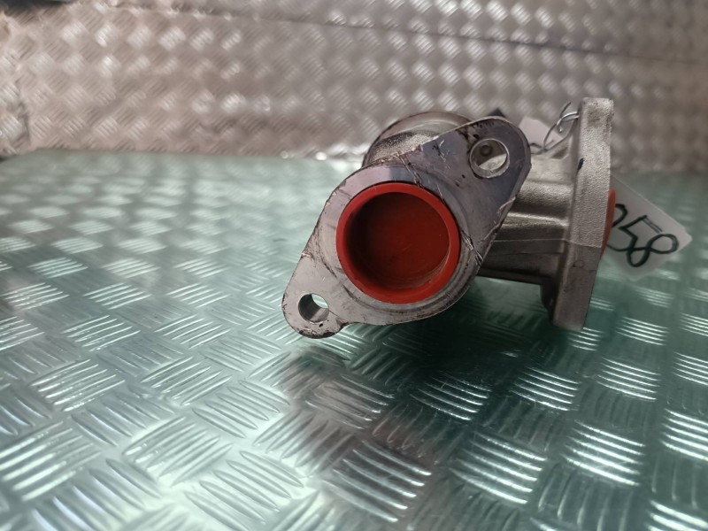 Recambio de valvula egr para hyundai santa fe (bm) 2.2 crdi classic (2wd) referencia OEM IAM 2841027410  