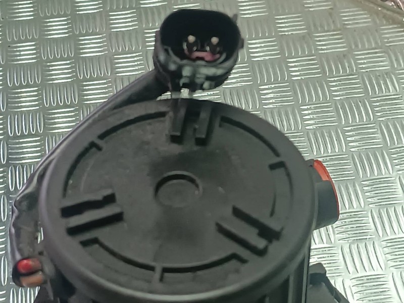 Recambio de valvula aire adicional para bmw serie 3 coupe (e46) 318 ci referencia OEM IAM 72812402 751495302 PIERBURG