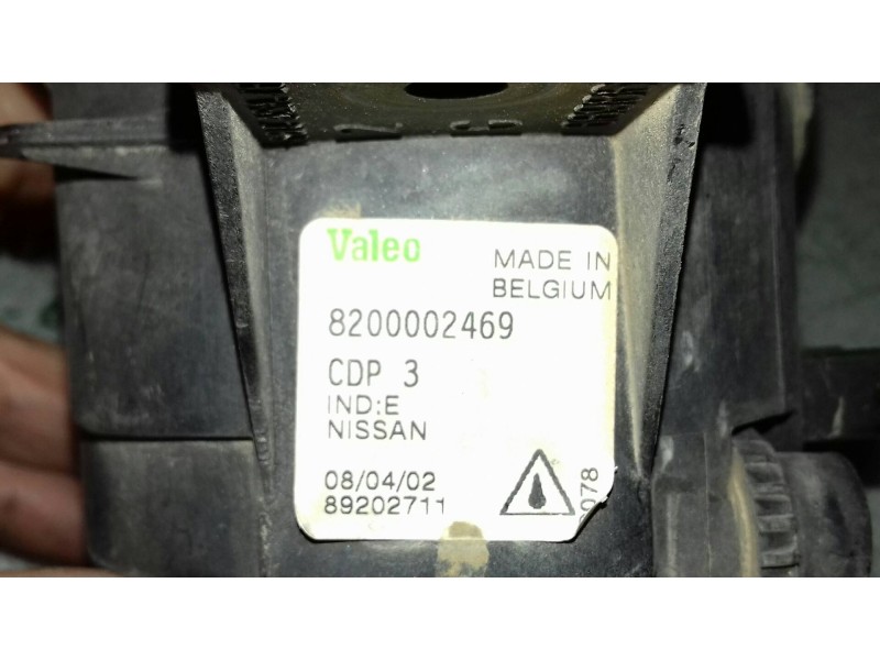 Recambio de faro antiniebla izquierdo para nissan primera berlina (p12) line up referencia OEM IAM 8200002469 2 PINES VALEO
