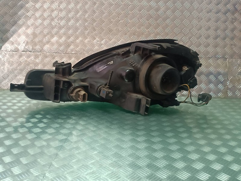 Recambio de faro derecho para chrysler neon (pl) 2.0 le referencia OEM IAM 30987  VALEO