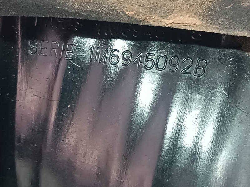 Recambio de piloto trasero derecho interior para seat leon (1m1) signo referencia OEM IAM 1M6945092B 1M6945092B 