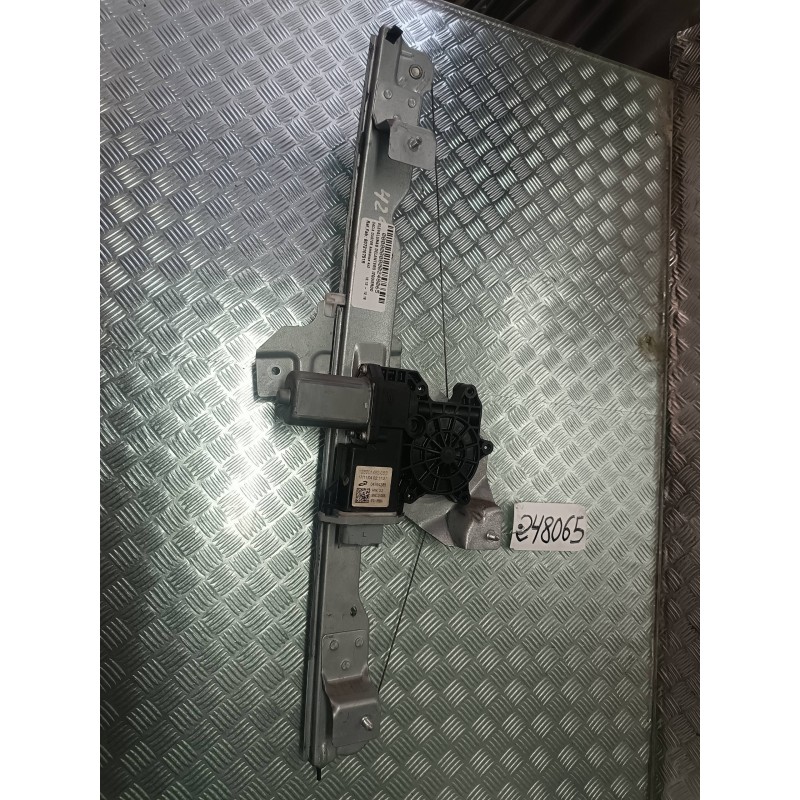 Recambio de elevalunas delantero izquierdo para dacia duster ambiance 4x2 referencia OEM IAM 807210751R 9030320C ELECTRICO