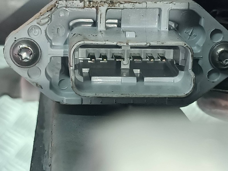 Recambio de elevalunas delantero izquierdo para dacia duster ambiance 4x2 referencia OEM IAM 807210751R 9030320C ELECTRICO