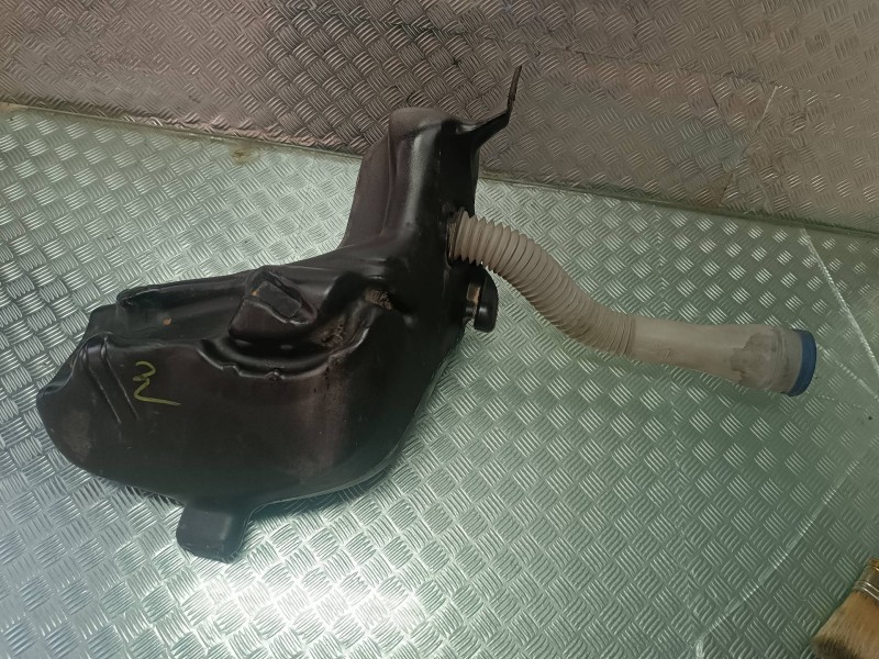 Recambio de deposito limpia para peugeot 307 (s1) xr referencia OEM IAM 9634371480 9636710280C 21006900