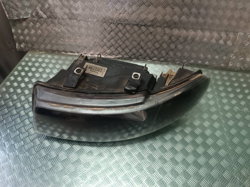 Recambio de faro izquierdo para seat leon (1m1) signo referencia OEM IAM   VALEO