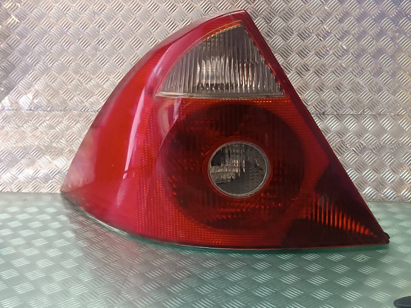 Recambio de piloto trasero izquierdo para ford mondeo berlina (ge) ambiente (06.2003) (d) referencia OEM IAM 3S7113N099A  