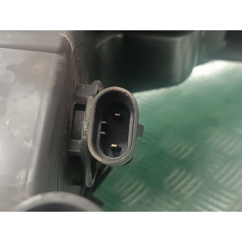 Recambio de faro antiniebla izquierdo para opel astra j sports tourer sport referencia OEM IAM 13293618 662588537 