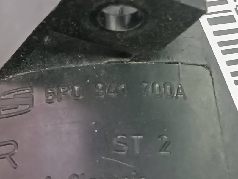 Recambio de faro antiniebla derecho para seat altea (5p1) arena referencia OEM IAM 5P0941602  CONECTOR 2 PINES