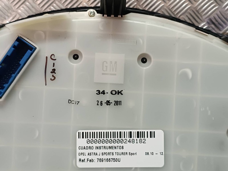 Recambio de cuadro instrumentos para opel astra j sports tourer sport referencia OEM IAM 769166750U  