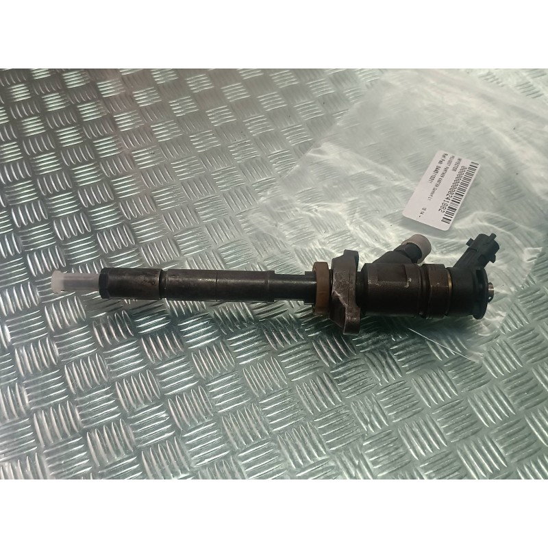 Recambio de inyector para peugeot partner kasten confort l1 referencia OEM IAM 0445110311 620033 CONECTOR 2 PINES