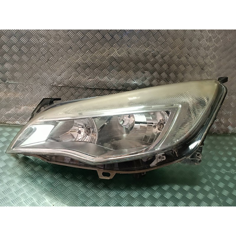 Recambio de faro izquierdo para opel astra j sports tourer sport referencia OEM IAM 1EG01001101 13253646LH GM