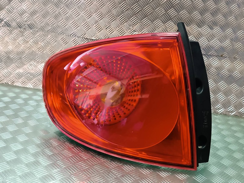 Recambio de piloto trasero izquierdo para seat altea (5p1) arena referencia OEM IAM 5P0945095E 0P0945111B 