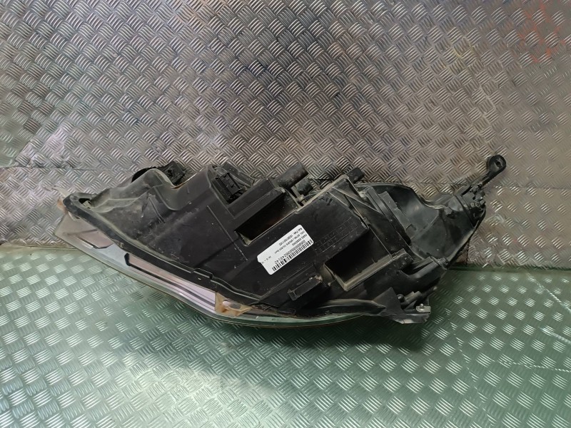 Recambio de faro derecho para opel astra j sports tourer sport referencia OEM IAM 1EG01001102 13253647RH GM