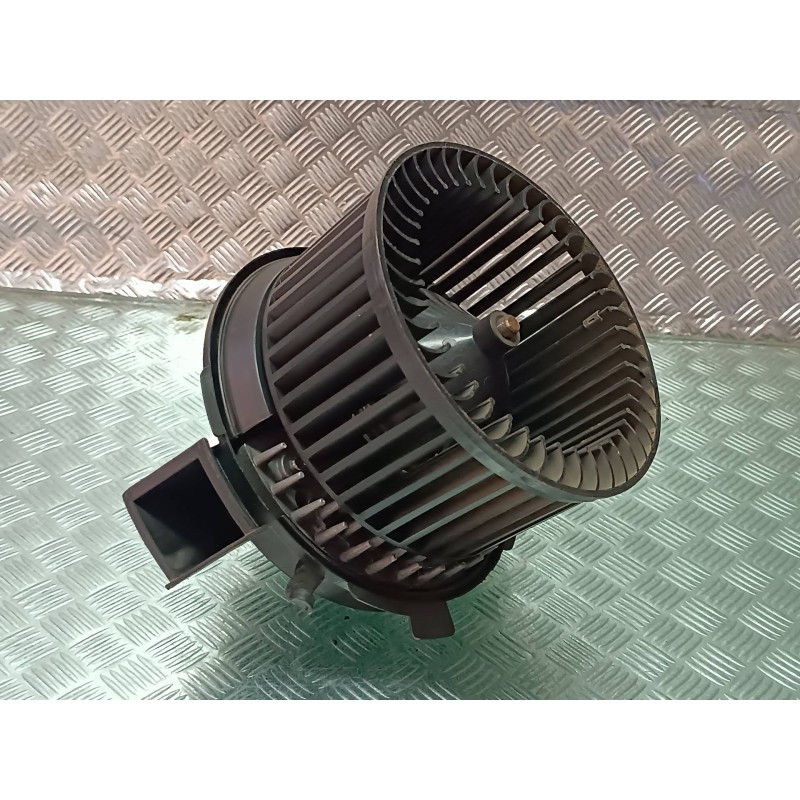 Recambio de ventilador calefaccion para peugeot 307 (s1) xs referencia OEM IAM B6830 472322 BEHR