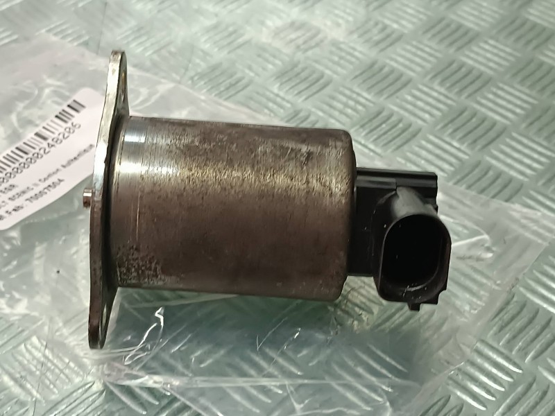 Recambio de valvula egr para renault scenic ii confort authentique referencia OEM IAM 945102B000 04T054 PIERBURG