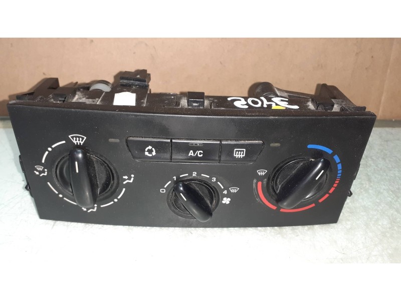 Recambio de mando calefaccion / aire acondicionado para peugeot 207 confort referencia OEM IAM N102080F 69910004 69917002