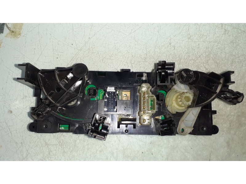 Recambio de mando calefaccion / aire acondicionado para peugeot 207 confort referencia OEM IAM N102080F 69910004 69917002