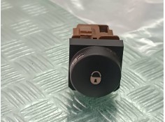 Recambio de interruptor para citroen xsara picasso 1.6 hdi 90 lx plus referencia OEM IAM 9644805077 CONECTOR 3 PINES BLOQUEO PUE