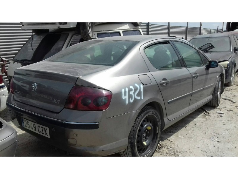 peugeot 407 del año 2004