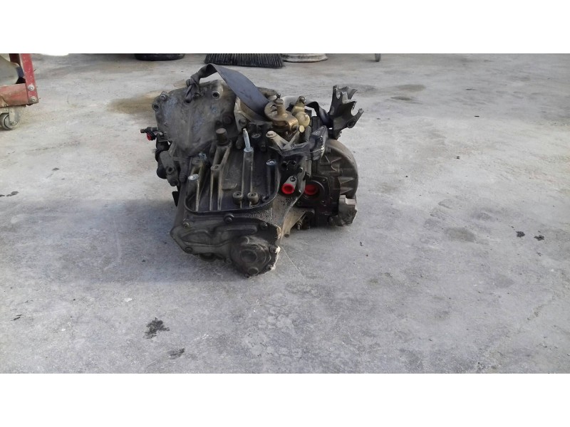 Recambio de caja cambios para peugeot 407 st sport referencia OEM IAM 20MB02  