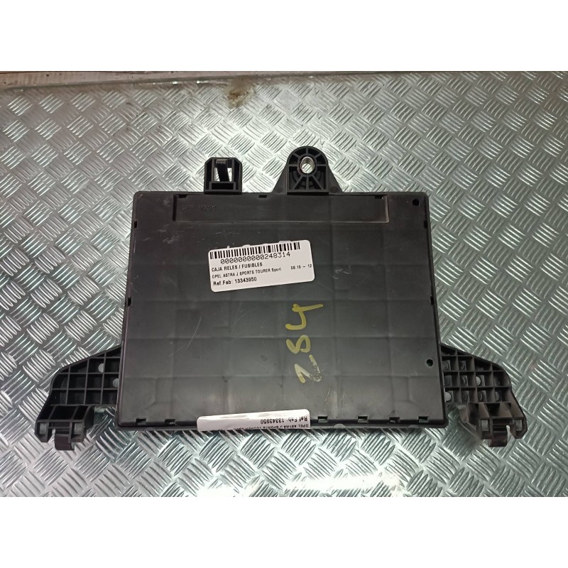 Recambio de caja reles / fusibles para opel astra j sports tourer sport referencia OEM IAM 13343950 365927271 