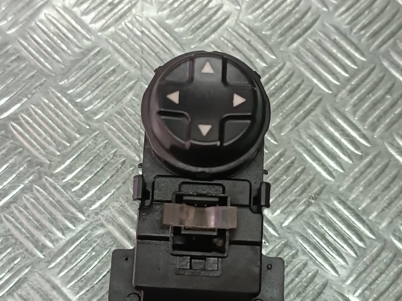 Recambio de mando elevalunas delantero izquierdo para citroen c4 picasso attraction referencia OEM IAM 96639382ZD  