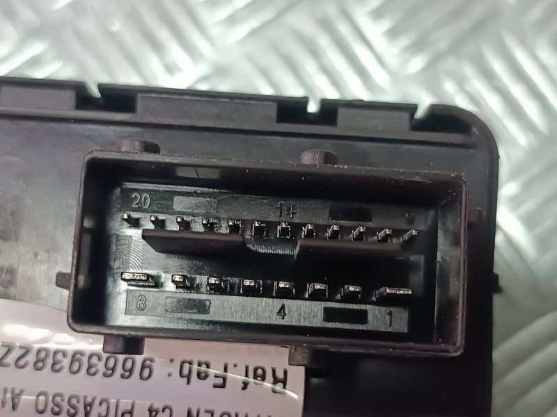 Recambio de mando elevalunas delantero izquierdo para citroen c4 picasso attraction referencia OEM IAM 96639382ZD  