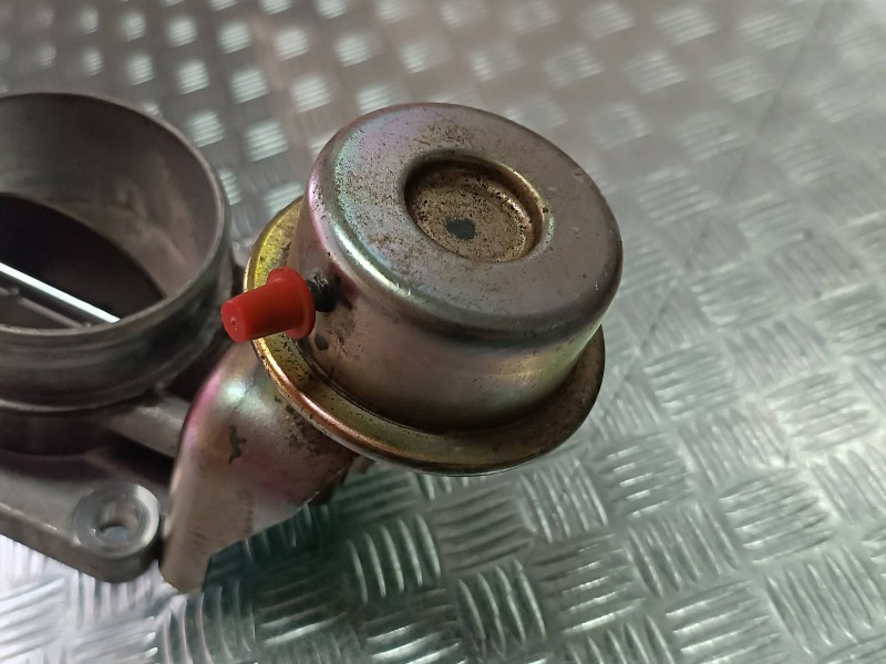 Recambio de caja mariposa para nissan terrano/terrano.ii (r20) avenue referencia OEM IAM   PIERBURG