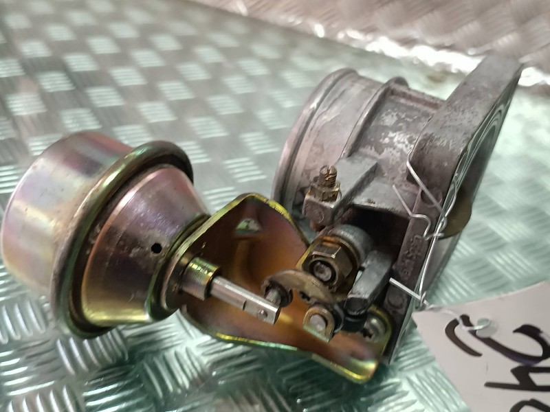 Recambio de caja mariposa para nissan terrano/terrano.ii (r20) avenue referencia OEM IAM   PIERBURG