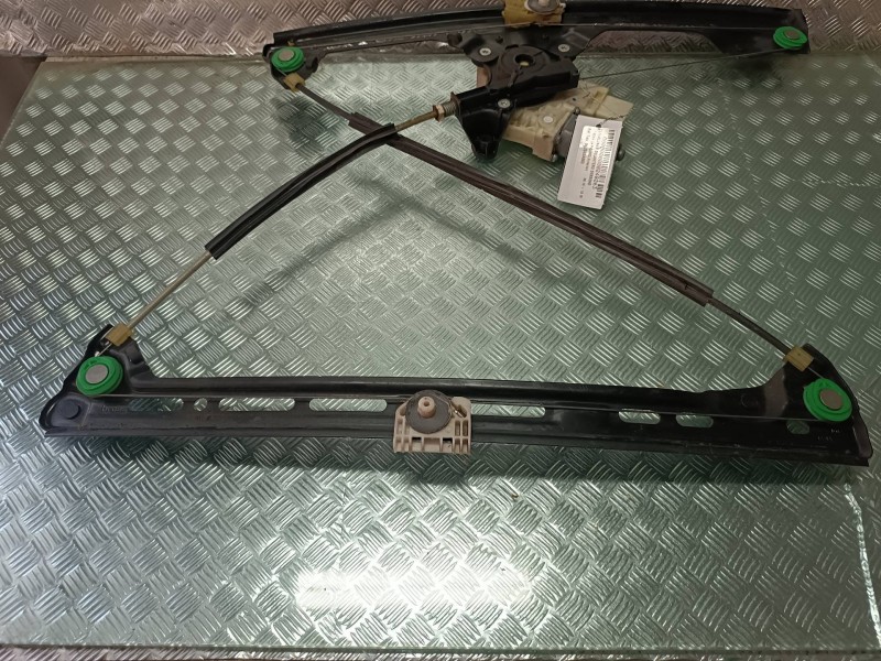 Recambio de elevalunas delantero derecho para citroen c4 picasso attraction referencia OEM IAM 9675924680 9675288880 ELECTRICO