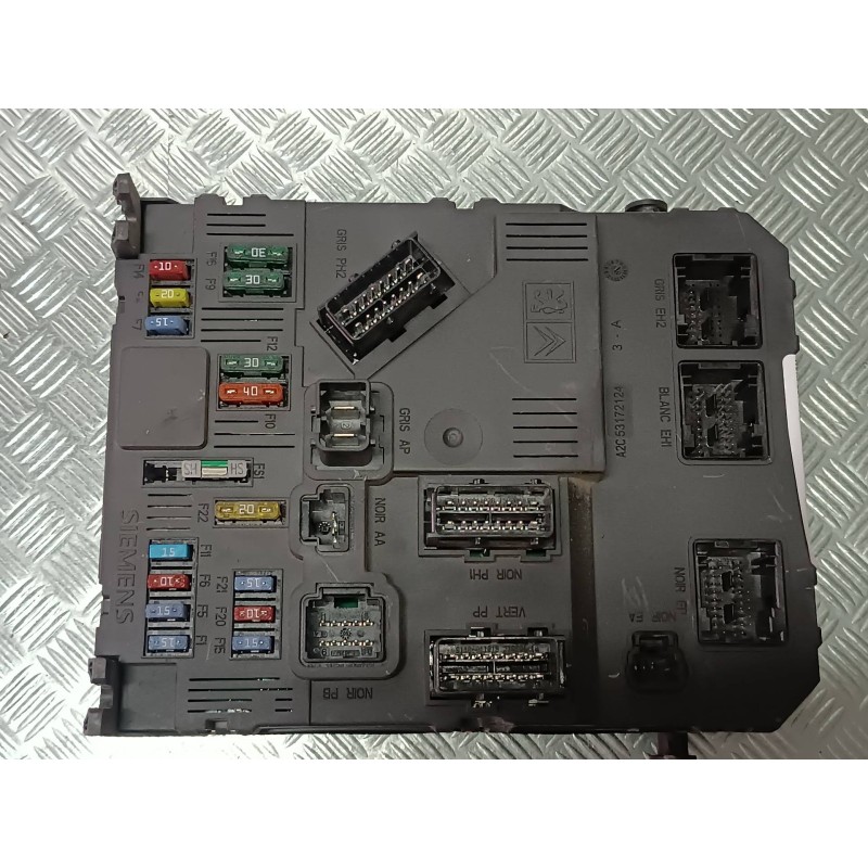 Recambio de caja reles / fusibles para citroen xsara picasso 1.6 hdi 90 x referencia OEM IAM 9657999780 S118085220F BSI E0200