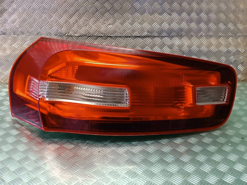 Recambio de piloto trasero izquierdo para citroen c4 picasso attraction referencia OEM IAM   HELLA