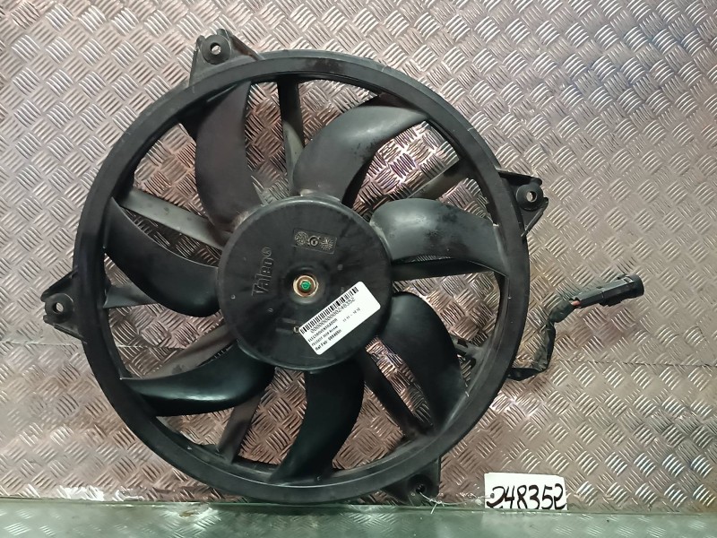 Recambio de electroventilador para peugeot 3008 access referencia OEM IAM 988495H VALEO CONECTOR 2 PINES