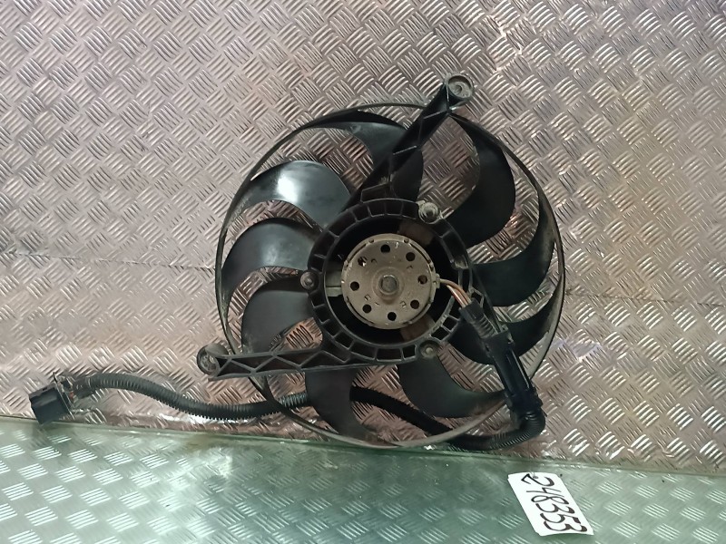 Recambio de electroventilador para volkswagen polo (9n1) highline referencia OEM IAM 1J0121206D  CONECTOR 3 PINES