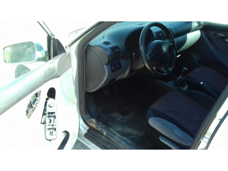 seat toledo (1m2) del año 2001