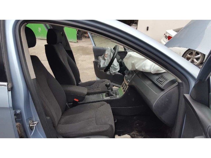 volkswagen passat variant (3c5) del año 2006