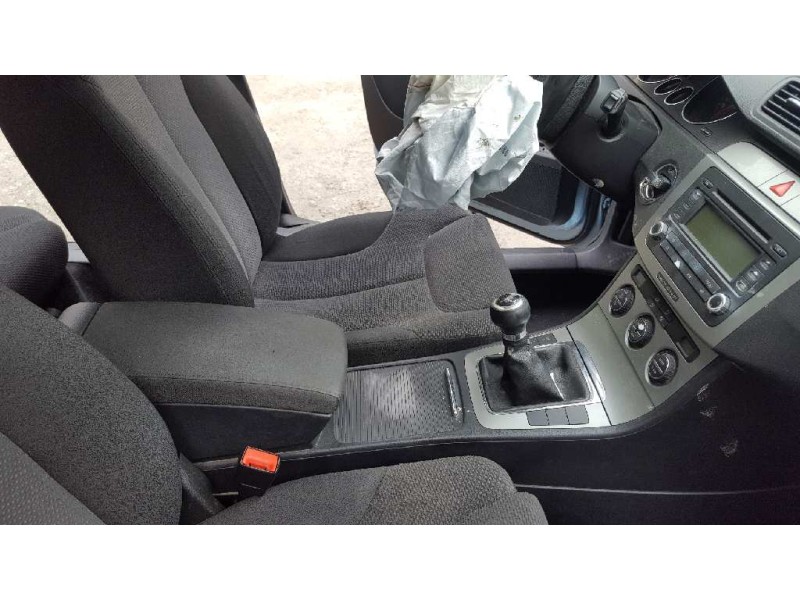 volkswagen passat variant (3c5) del año 2006