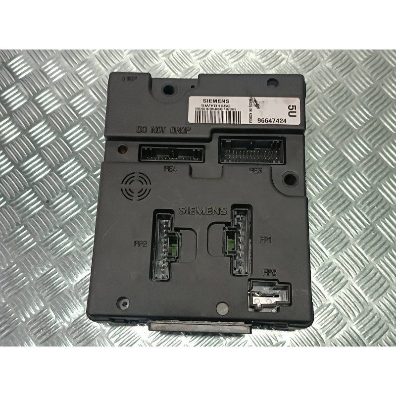 Recambio de caja reles / fusibles para chevrolet epica lt referencia OEM IAM 96647424 5WY8155C SIEMENS