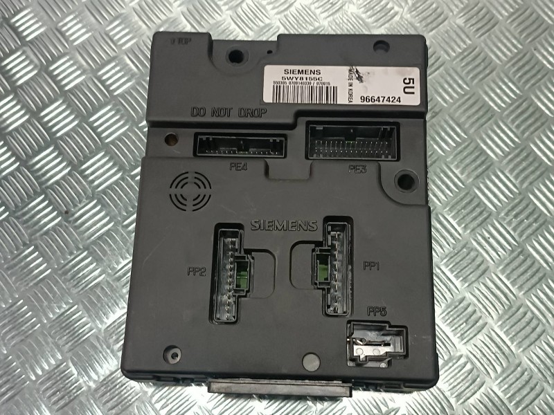 Recambio de caja reles / fusibles para chevrolet epica lt referencia OEM IAM 96647424 5WY8155C SIEMENS