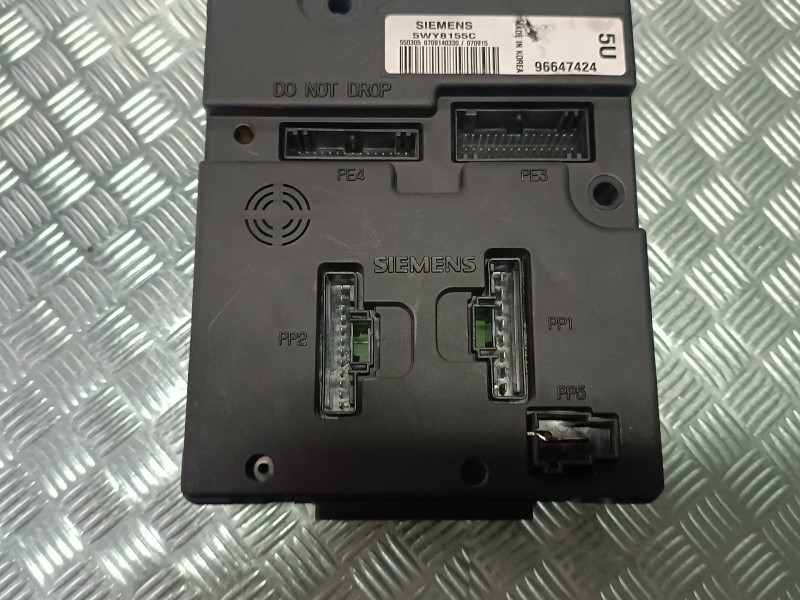 Recambio de caja reles / fusibles para chevrolet epica lt referencia OEM IAM 96647424 5WY8155C SIEMENS