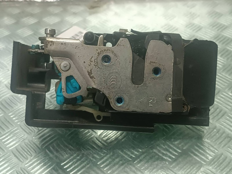 Recambio de cerradura puerta delantera derecha para chevrolet epica lt referencia OEM IAM A046818 CONECTOR 2 PINES ELECTRICA