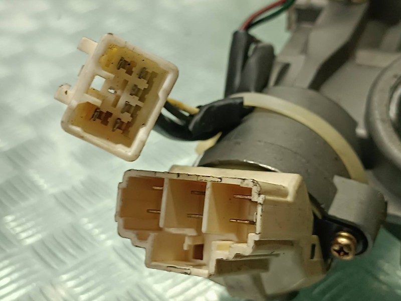 Recambio de conmutador de arranque para kia carens 2.0 crdi ex monovolumen referencia OEM IAM 45261A  